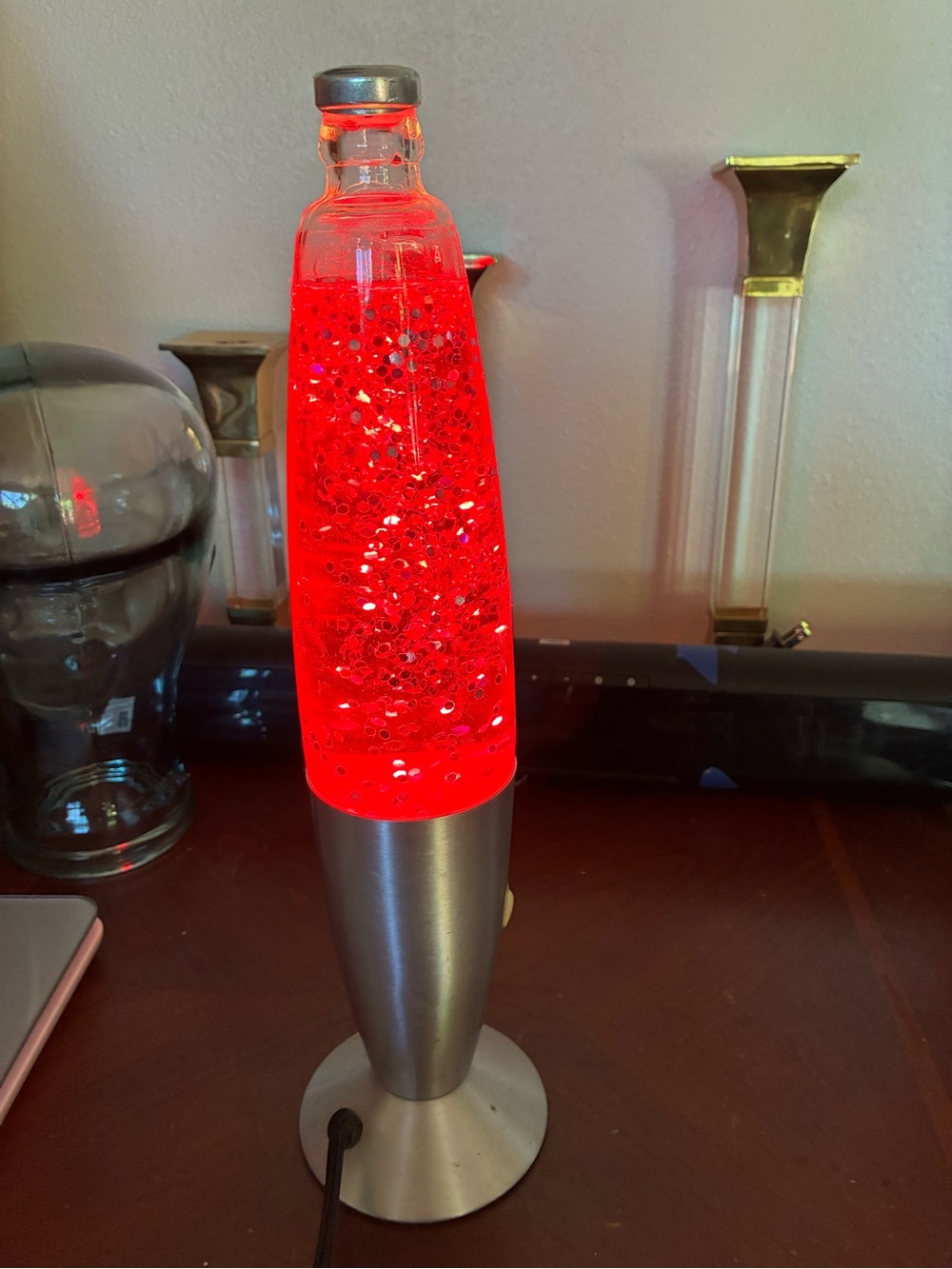 Vintage 2001 15”Tall Magenta Glitter Lamp Bullet Shape Silver Base